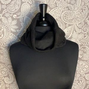 Old Navy Black Neckwarmer